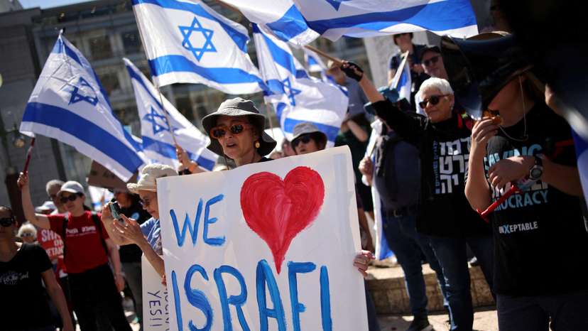 FILE PHOTO: Protest against Israeli Prime Minister Benjamin Netanyahu's visit to California as he is scheduled to meet with entrepreneur Elon Musk