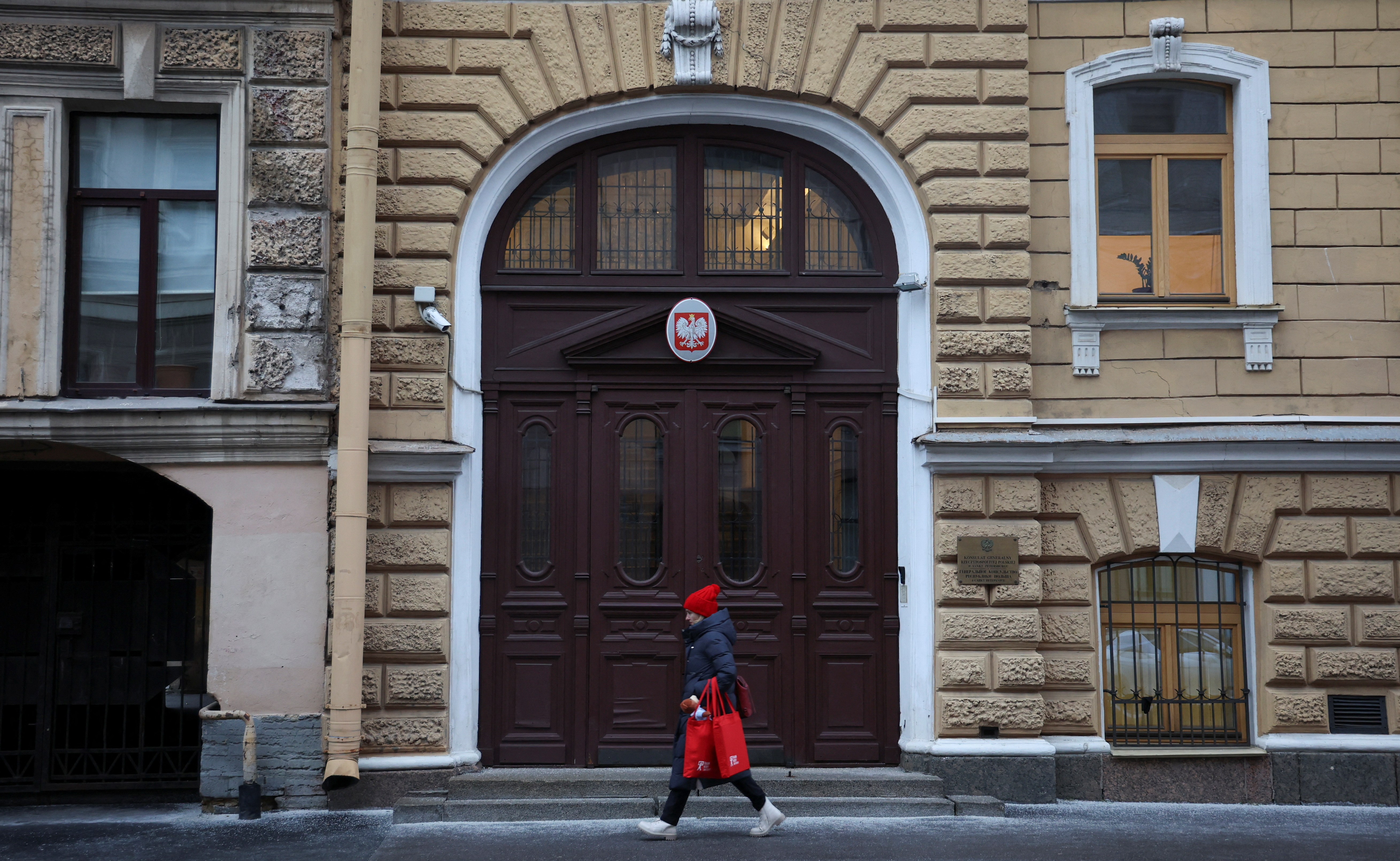 Russia closes Polish consulate in St. Petersburg in retaliatory move