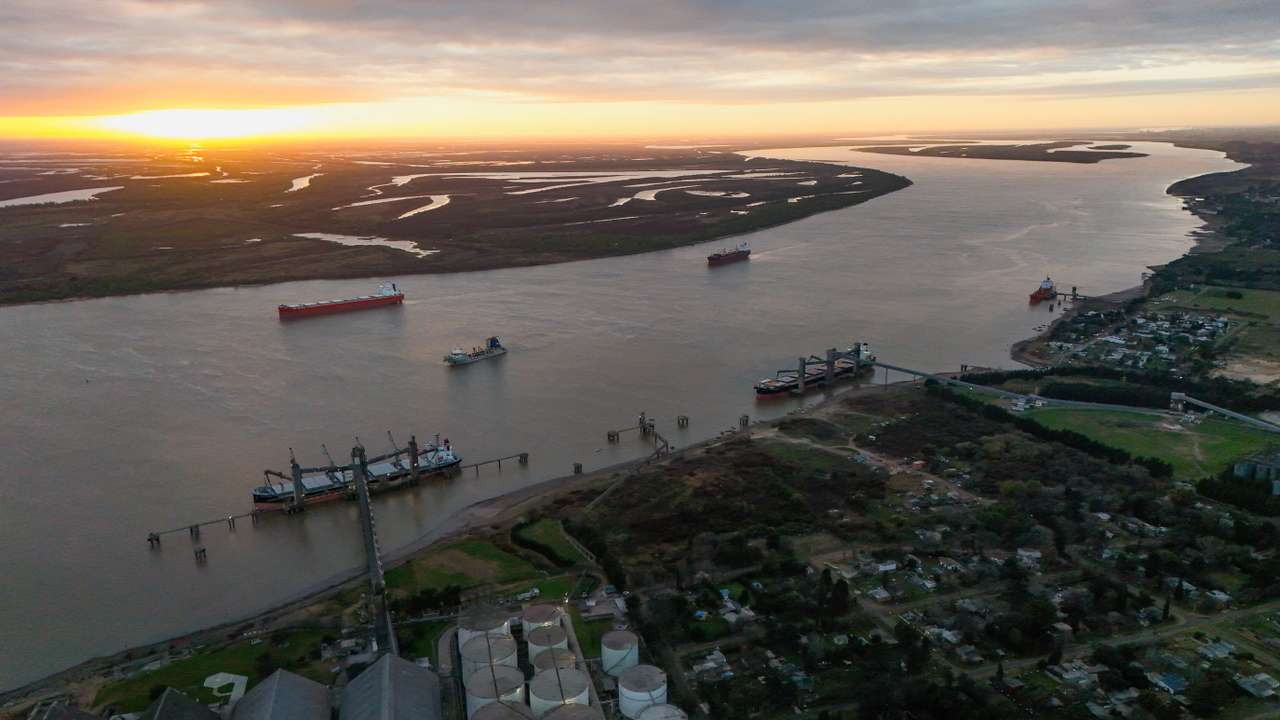 Argentina grains workers strike could continue beyond Friday