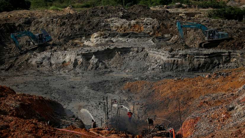 The Wider Image: Mining tin from the sea