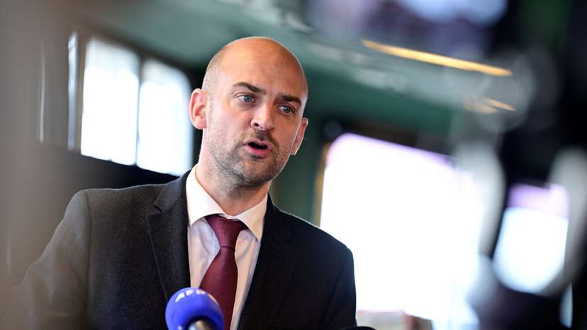 France's Foreign Minister Barrot and Sweden's Prime Minister Kristersson meet in Malmo