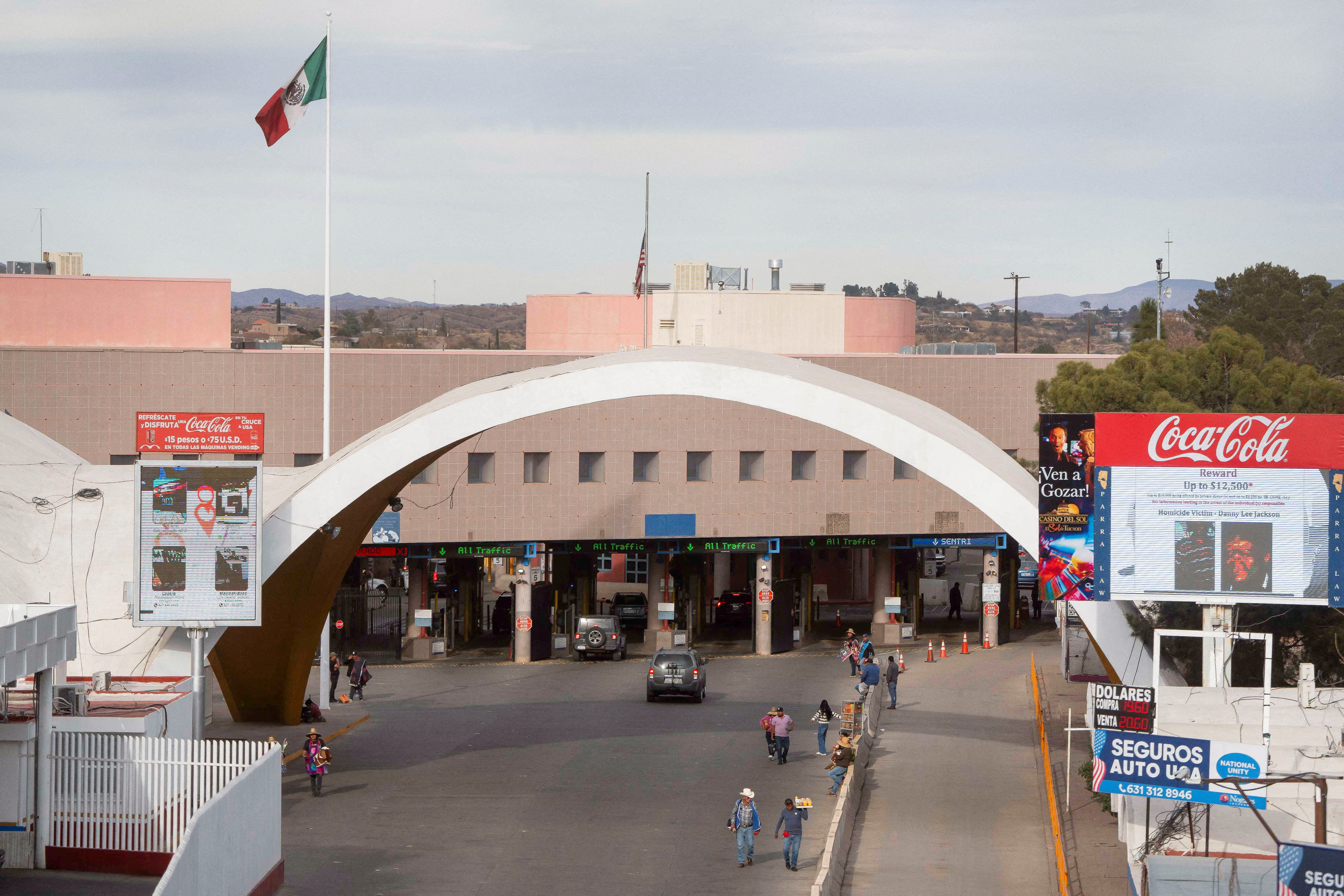 FILE PHOTO: Border crossing between Nogales, Arizona, U.S. and Nogales, Sonora, Mexico