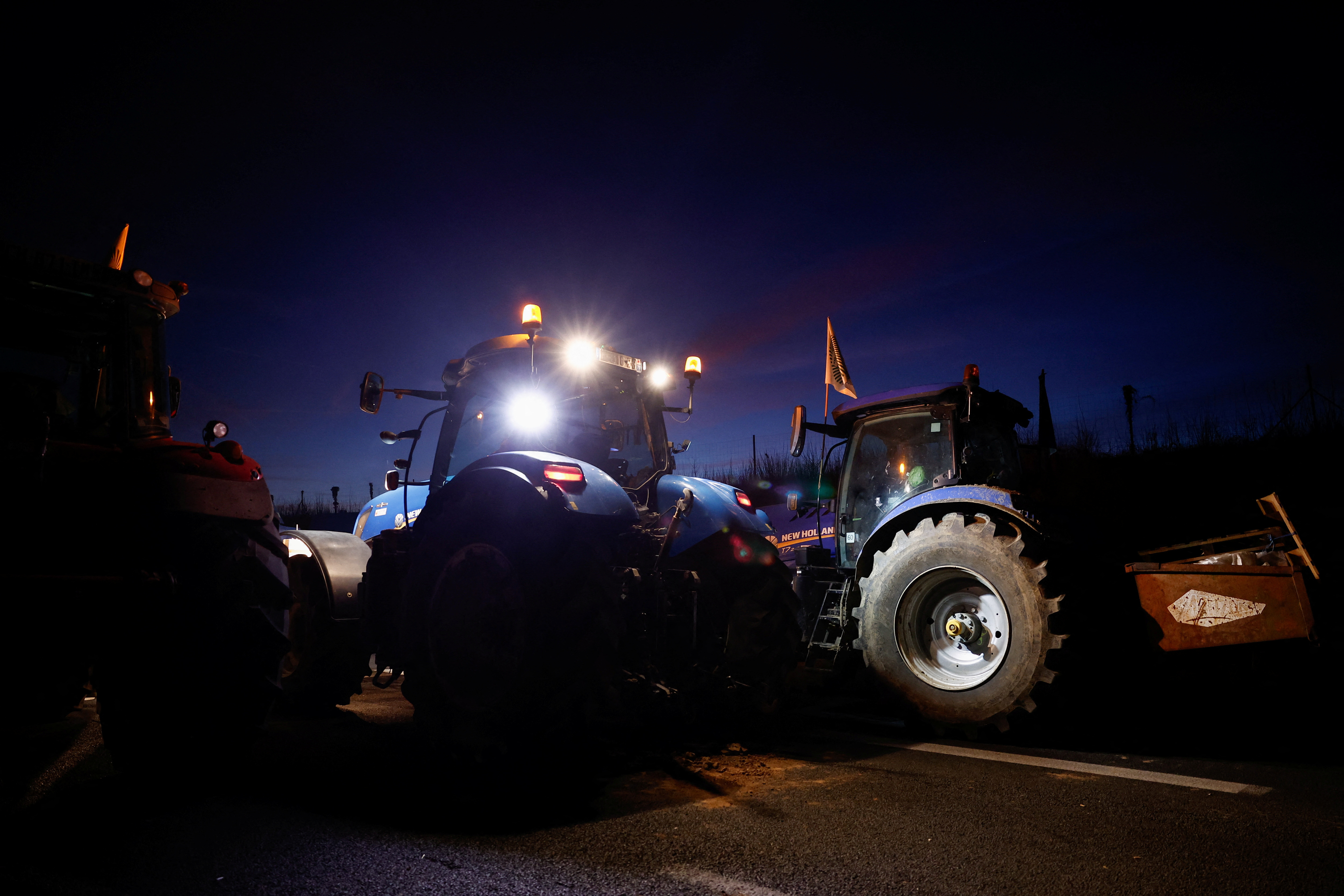 Nationwide farmer protests in France