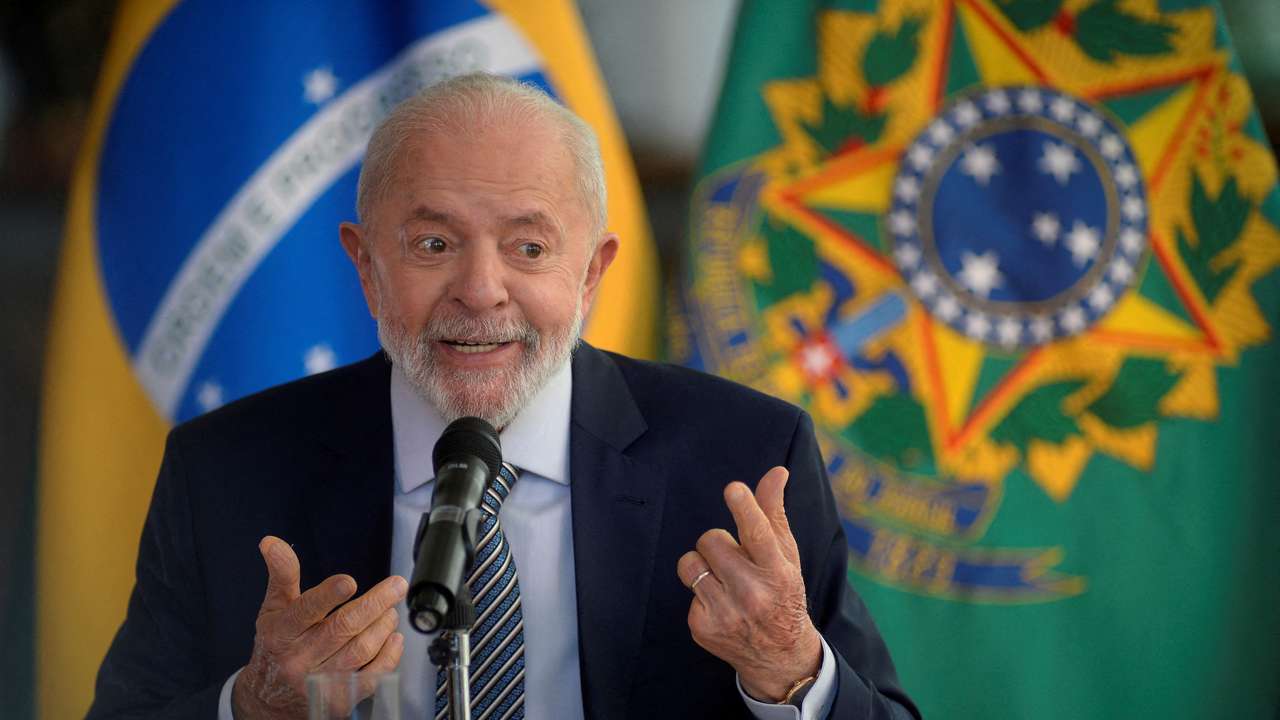 FILE PHOTO: Brazilian President Luiz Inacio Lula da Silva speaks to foreign media at Planalto palace in Brasilia