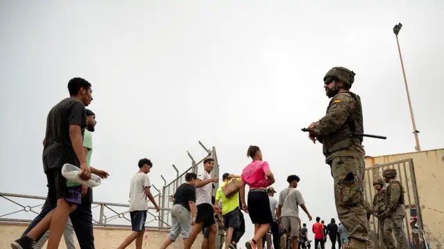 Spain’s migration minister faces protests during Ceuta visit