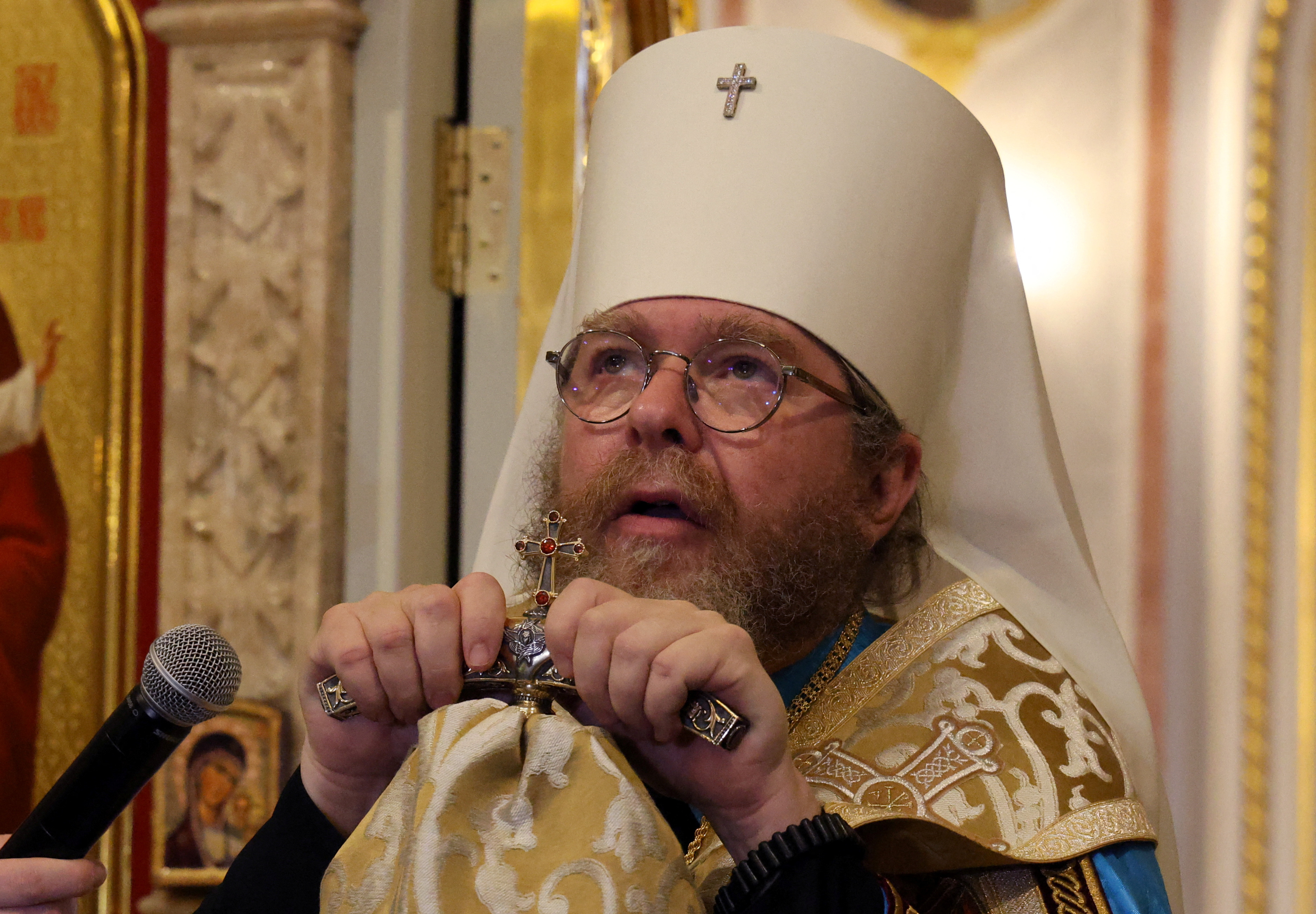 Head of Crimean metropolis Tikhon conducts a service in Simferopol