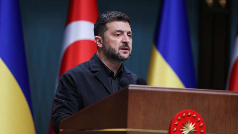Ukrainian President Zelenskiy visits Ankara