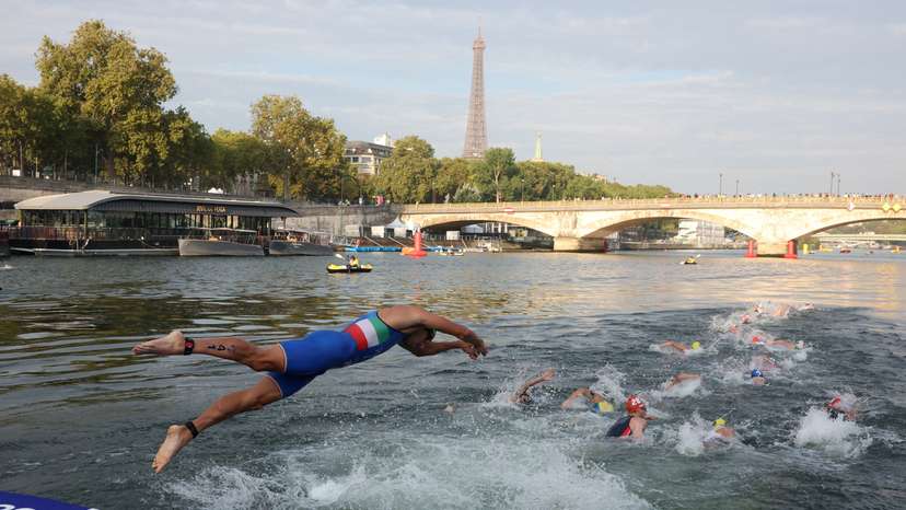 FILE PHOTO: Paris 2024 holds triathlon test event for the Olympics