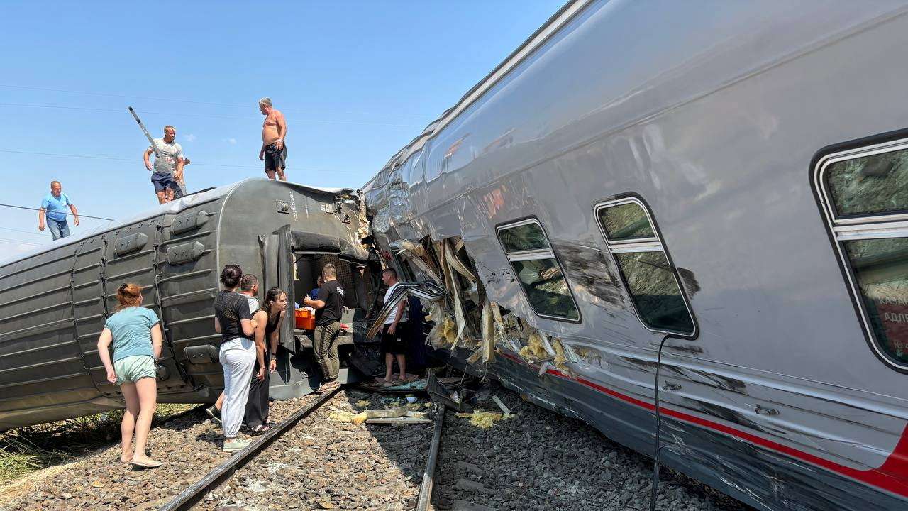 Passenger train derails in Russia's Volgograd region