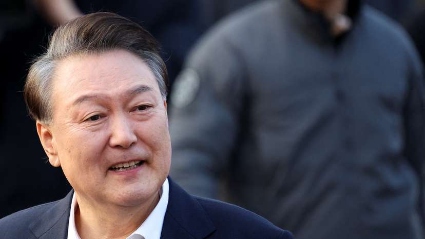 South Korea court paves way for impeached President Yoon's release from jail