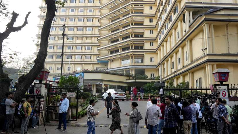 Media personnel work outside Lilavati hospital where Bollywood actor Saif Ali Khan underwent surgery after he was stabbed repeatedly by an intruder at his home, in Mumbai