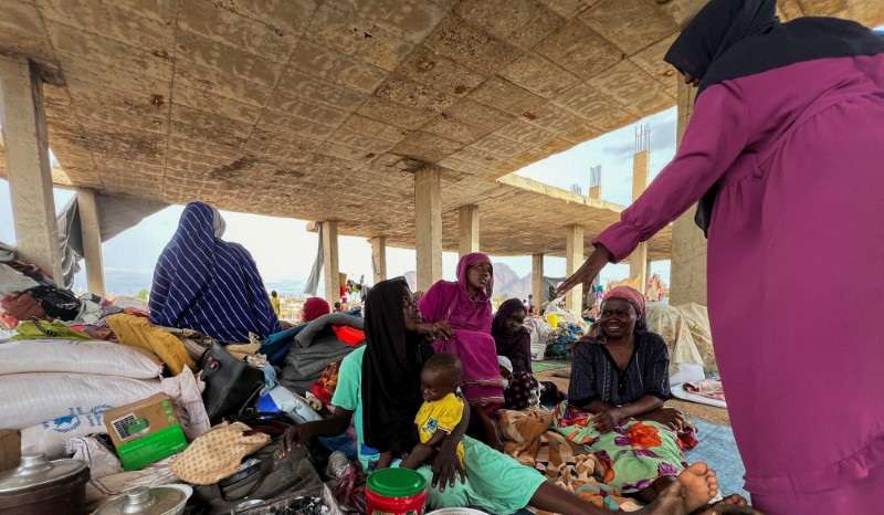 Families displaced by RSF advances in Sudan's El Gezira and Sennar states shelter at the Omar ibn al-Khattab displacement site, Kassala state