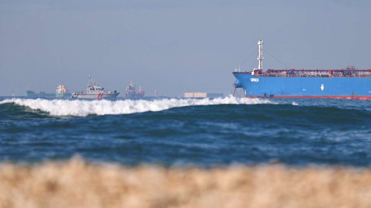 French navy diverts suspected russian shadow fleet tanker to Marseille-Fos port