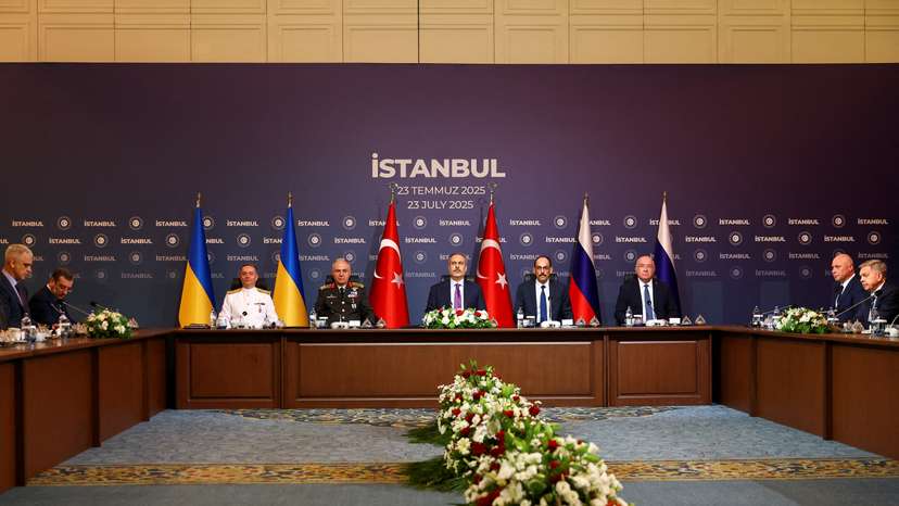 Ukraine and Russia set to hold peace talks in Turkey