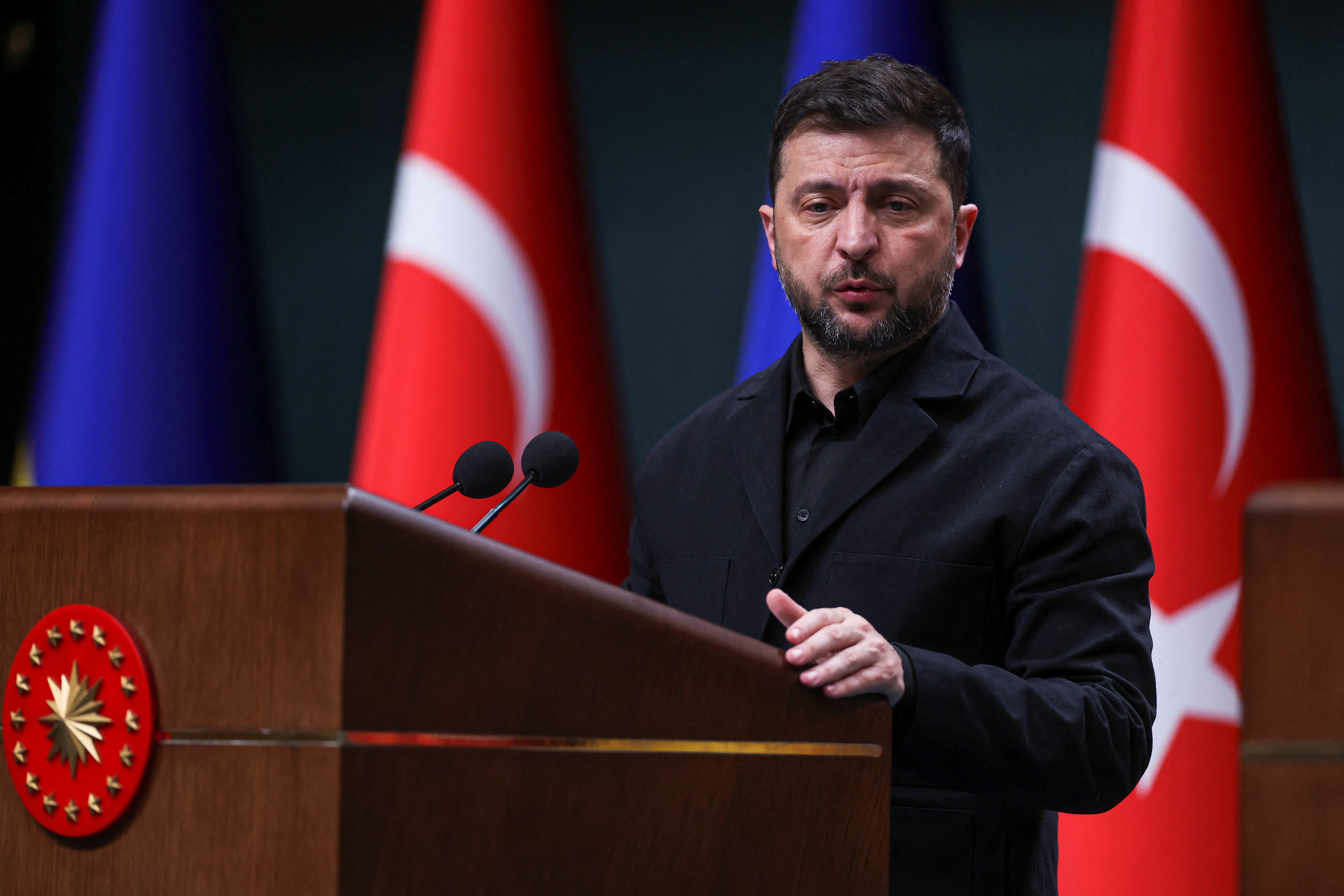 Ukrainian President Zelenskiy visits Ankara
