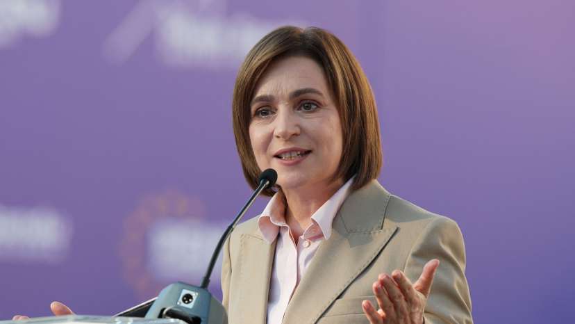 Moldovan incumbent President Maia Sandu holds a campaign rally in Chisinau