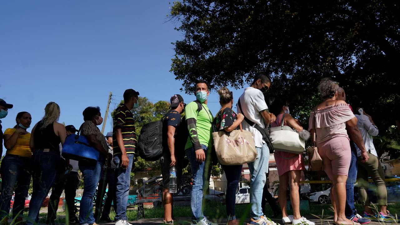 Cubans seek to travel abroad to escape economic crisis in Havana