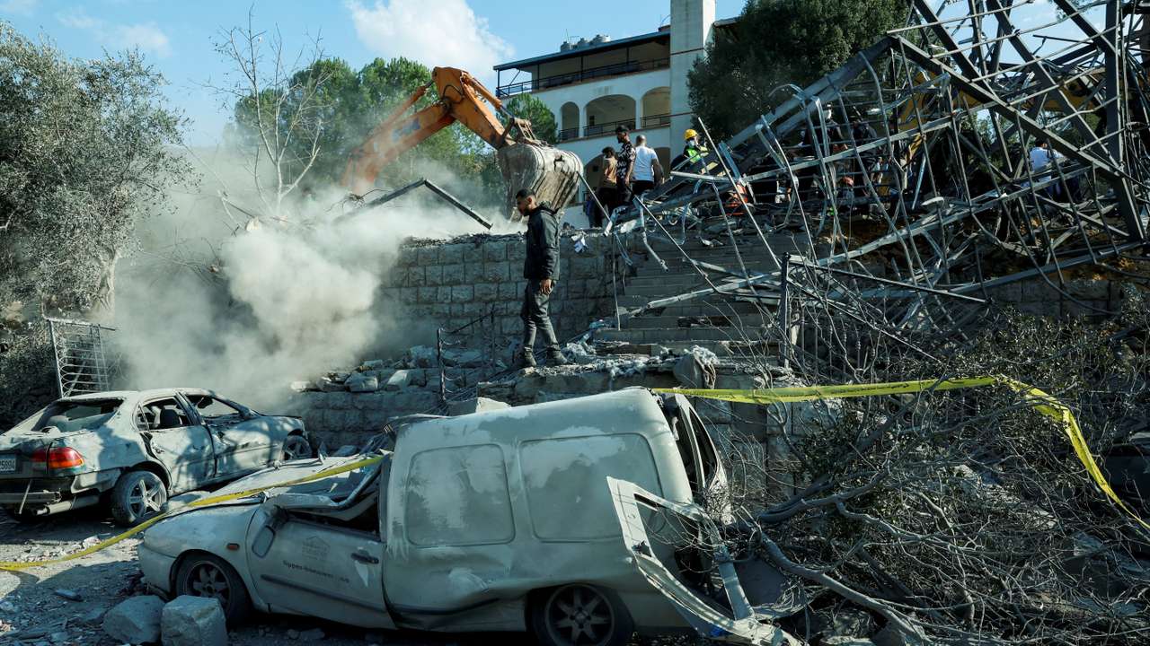 Aftermath of an Israeli strike, in the town of Almat