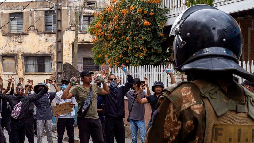 Demonstration against frequent power outages and water shortages in Antananarivo