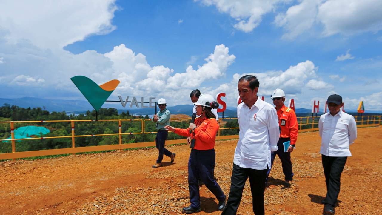 Indonesian President Widodo, CEO of PT Vale Indonesia Tbk Febriany Eddy, Investment Minister Bahlil Lahadalia, Coordinating Minister for Maritime Affairs and Investment Luhut Pandjaitan visit Solia Hill in Sorowako