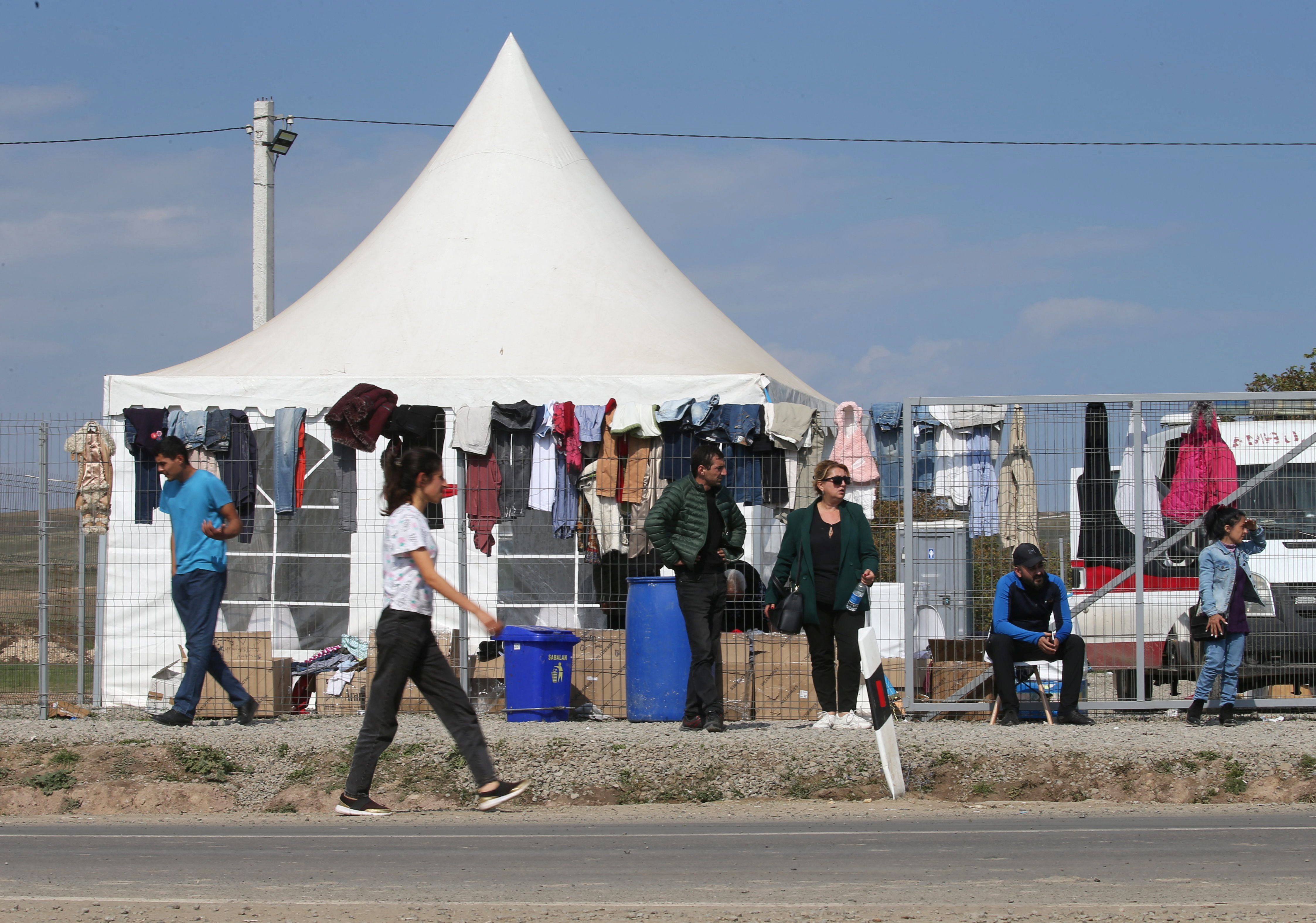 Refugees from Nagorno-Karabakh arrive in Kornidzor