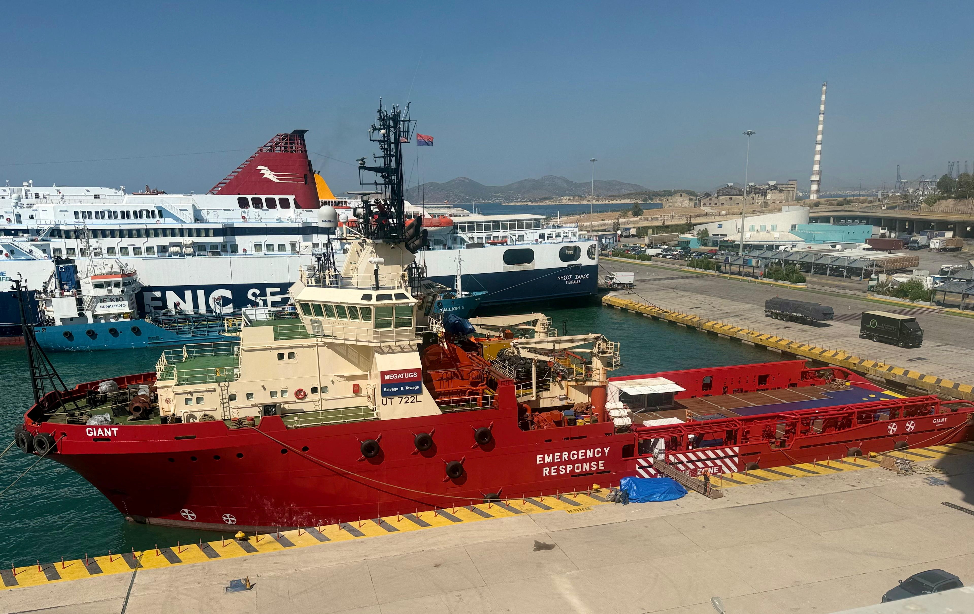 Greece sends salvage ship "Giant" to Red Sea after Houthi attacks revival