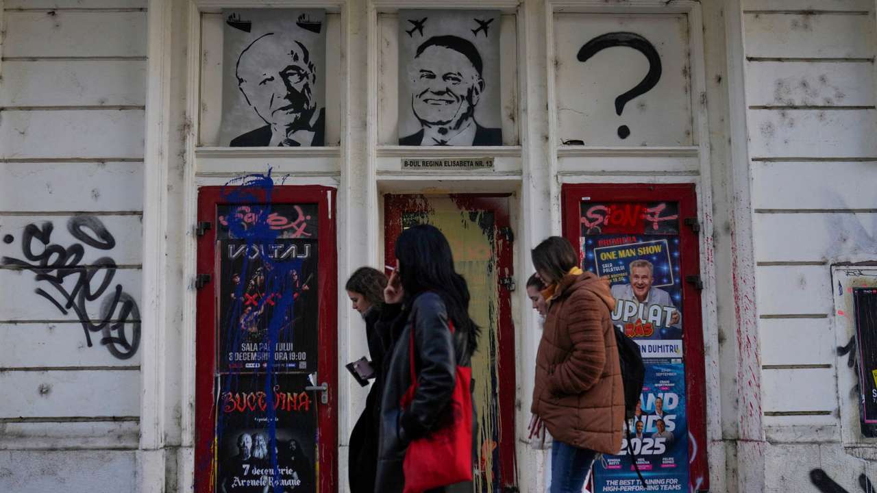 Romanians gear up for parliamentary election as far-right seen gaining ground