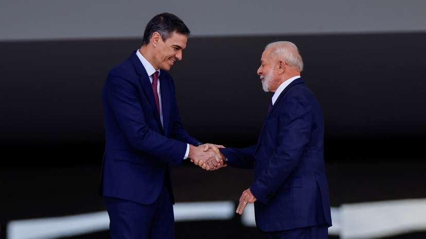 Brazil's President Lula meets Spain's Prime Minister Sanchez at the Planalto Palace in Brasilia
