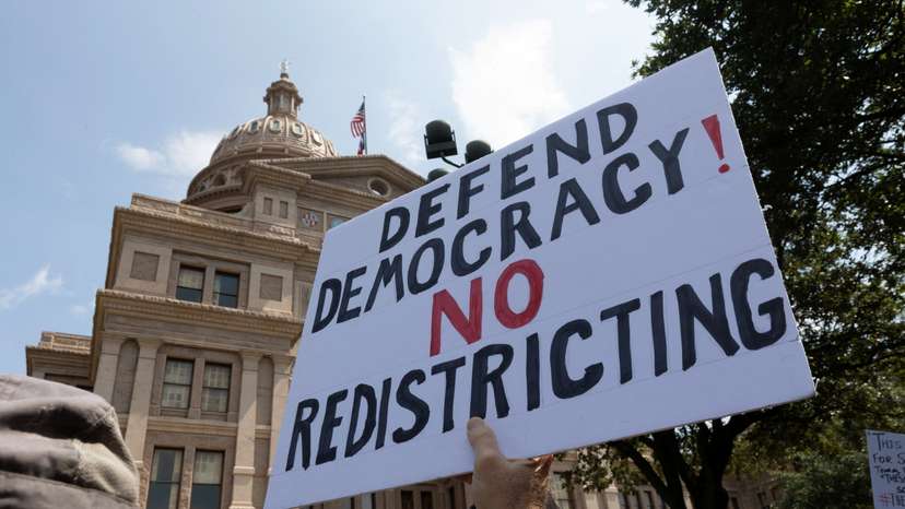 Democratic lawmakers in Texas leave the state in redistricting battle