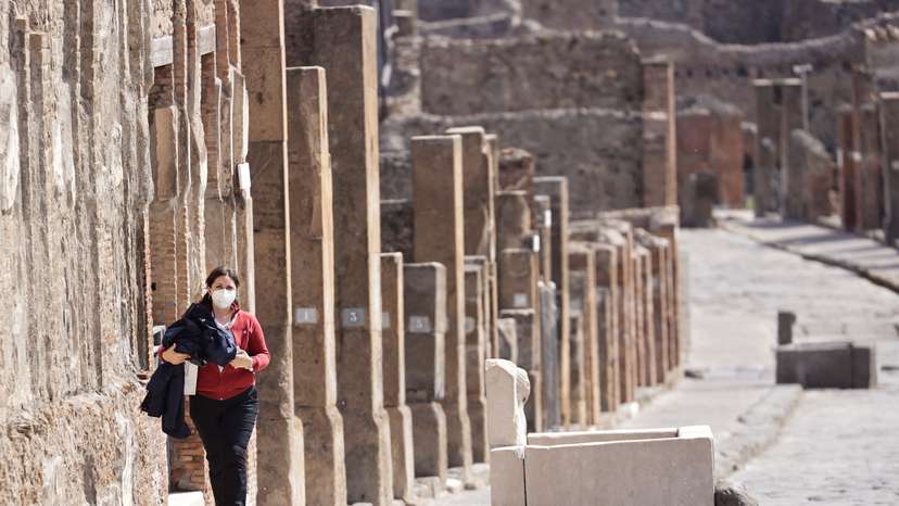 Italy's ancient Pompeii archaeological site reopens