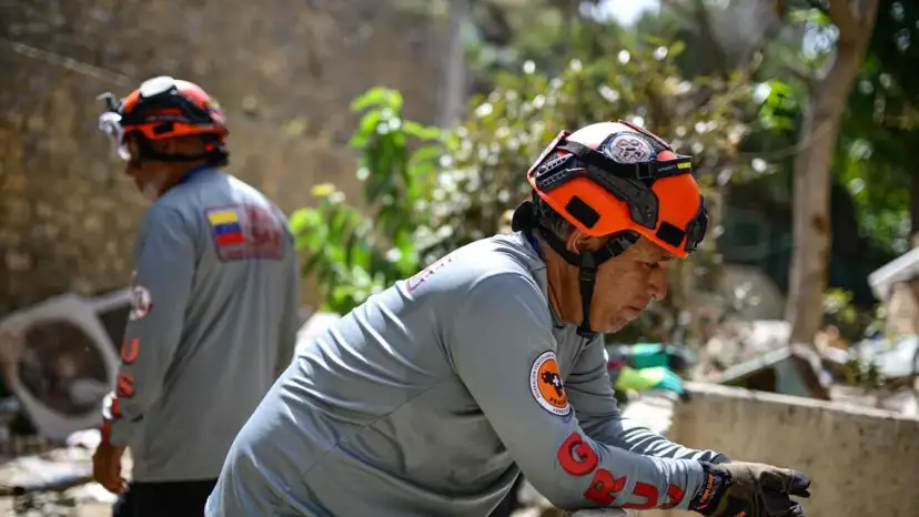 Venezuela Rescuer Keeps Searching Months After Earthquakes
