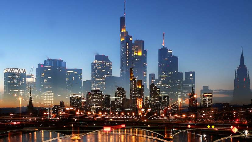 FILE PHOTO: The spread of the coronavirus disease (COVID-19) continues during an extended lockdown in Frankfurt