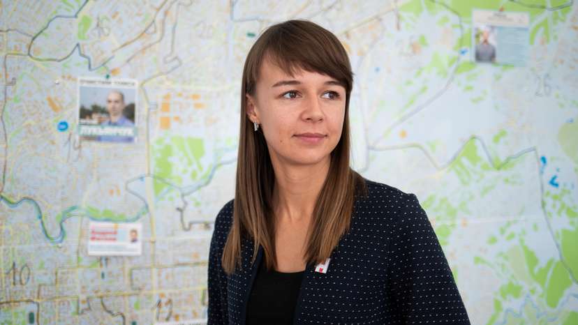Municipal candidate and Alexei Navalny ally in Tomsk Ksenia Fadeeva poses for a portrait in a local campaign office in Tomsk