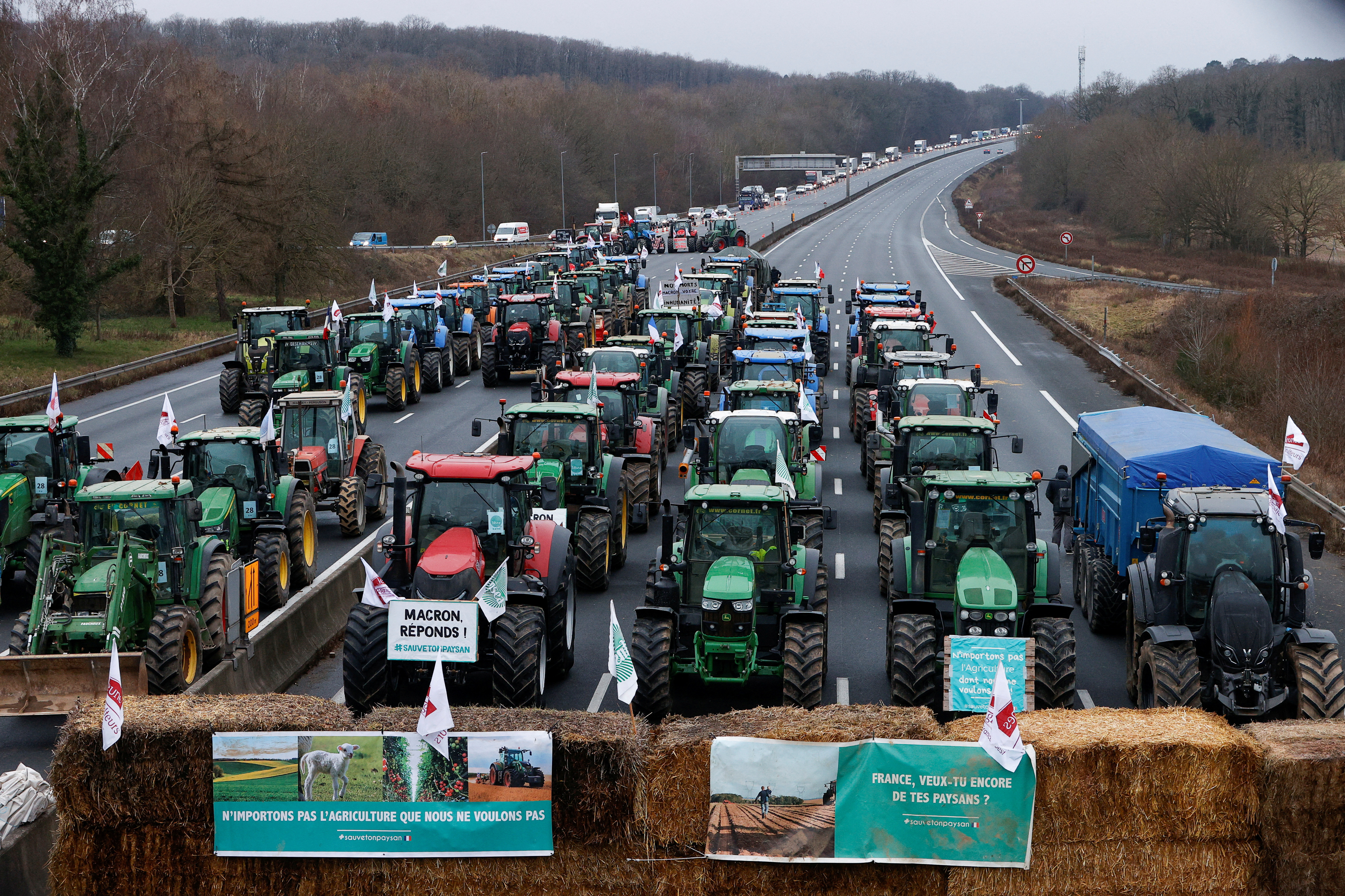Nationwide farmer protests in France