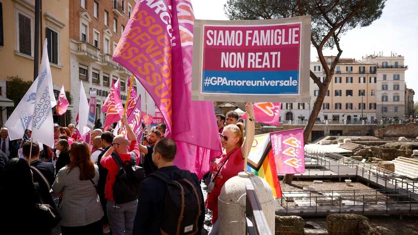 Demonstration in support of surrogate motherhood, in Rome