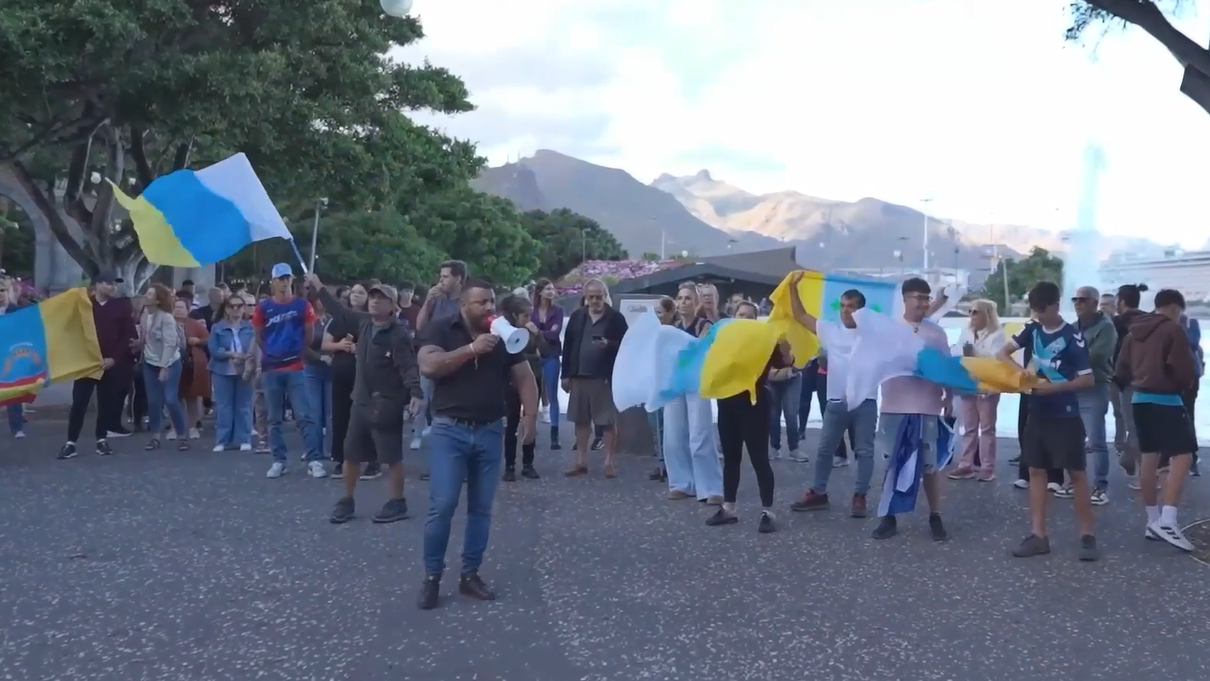 Protests Erupt on Spanish Island over virus-hit cruise ship