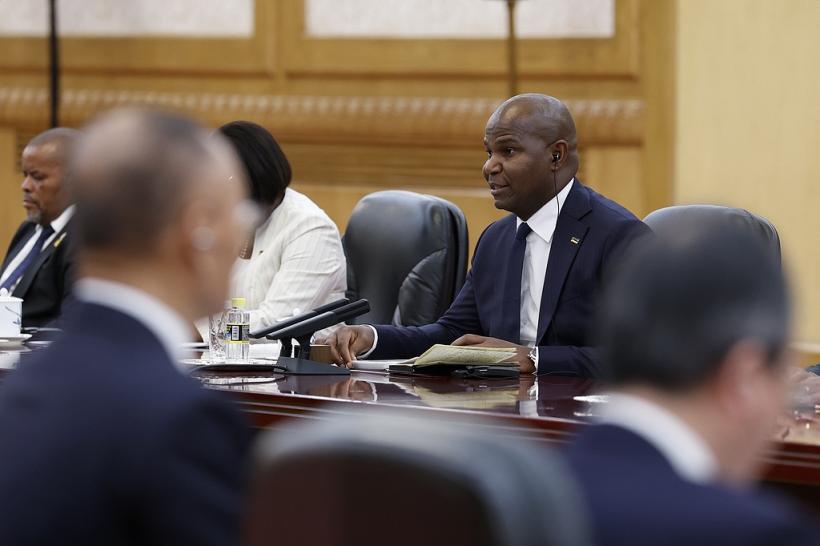 President Chapo met with Chinese President Xi Jinping in Beijing, April 21, 2026. [Photo: VCG]