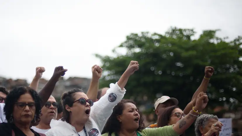 Residents of Penha and Alemao protest deaths in Rio operation