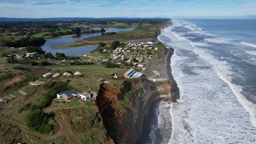Chilean scientists warn beaches face expiration date due to erosion
