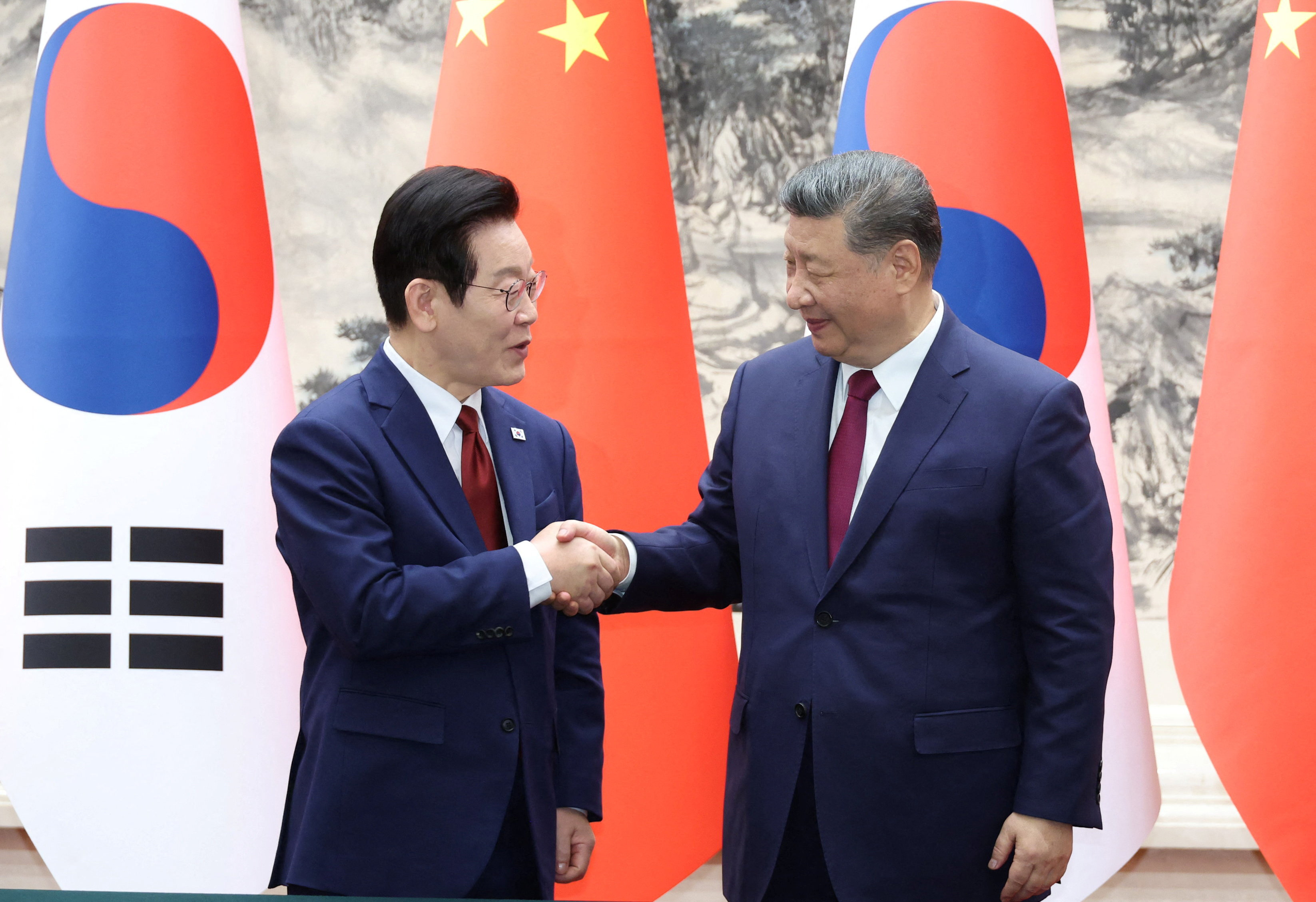 South Korea's President Lee visits China