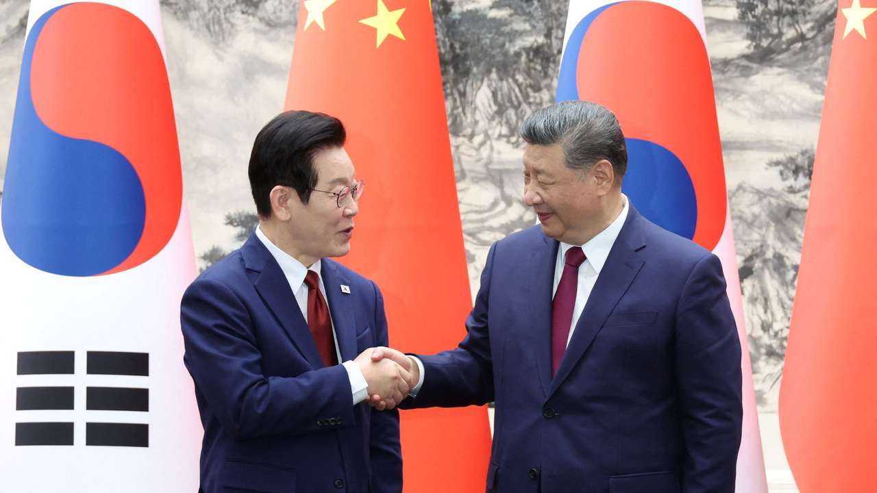 South Korea's President Lee visits China