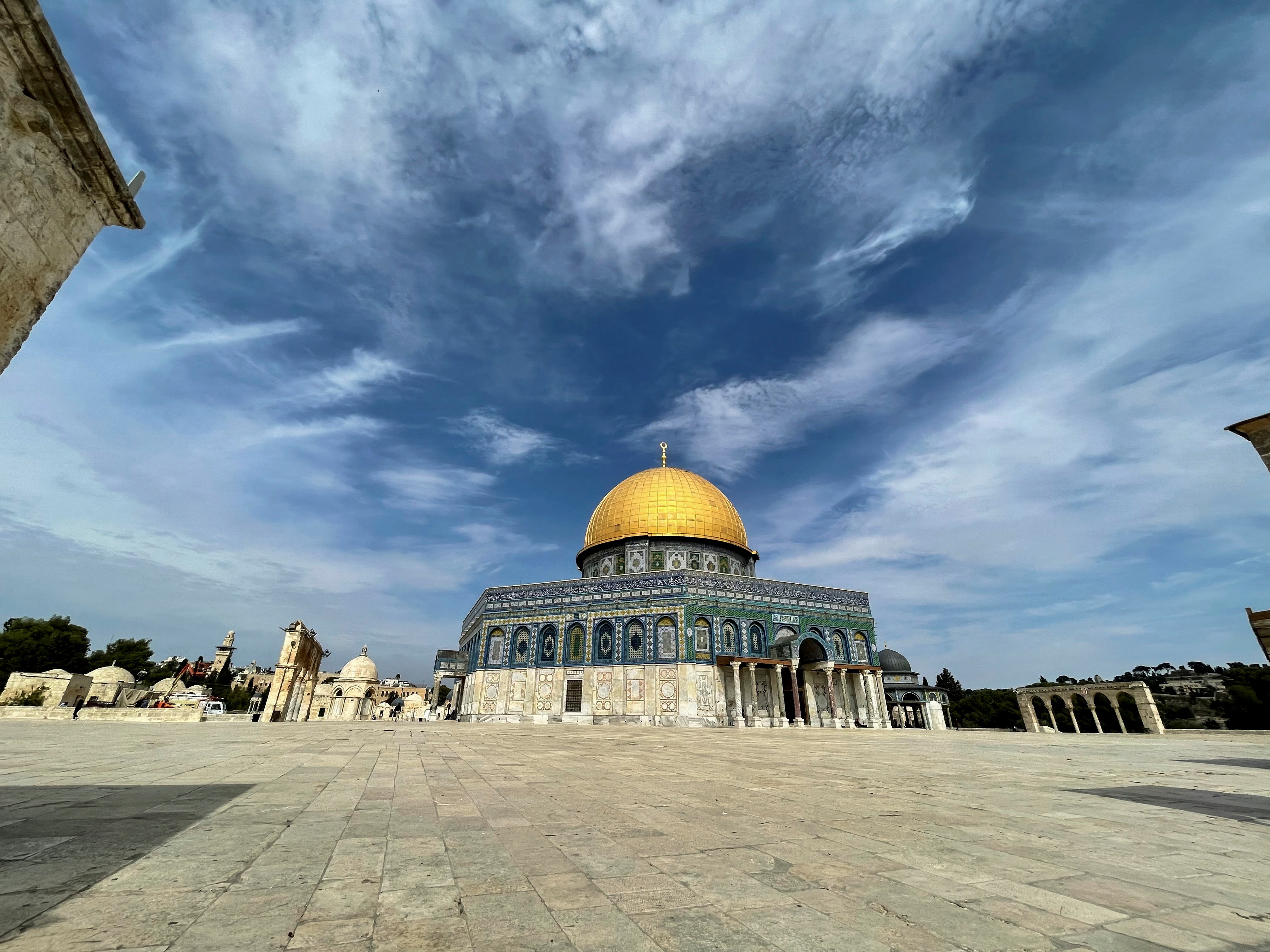 Palestinians face tight restrictions going into Al-Aqsa for Friday prayers