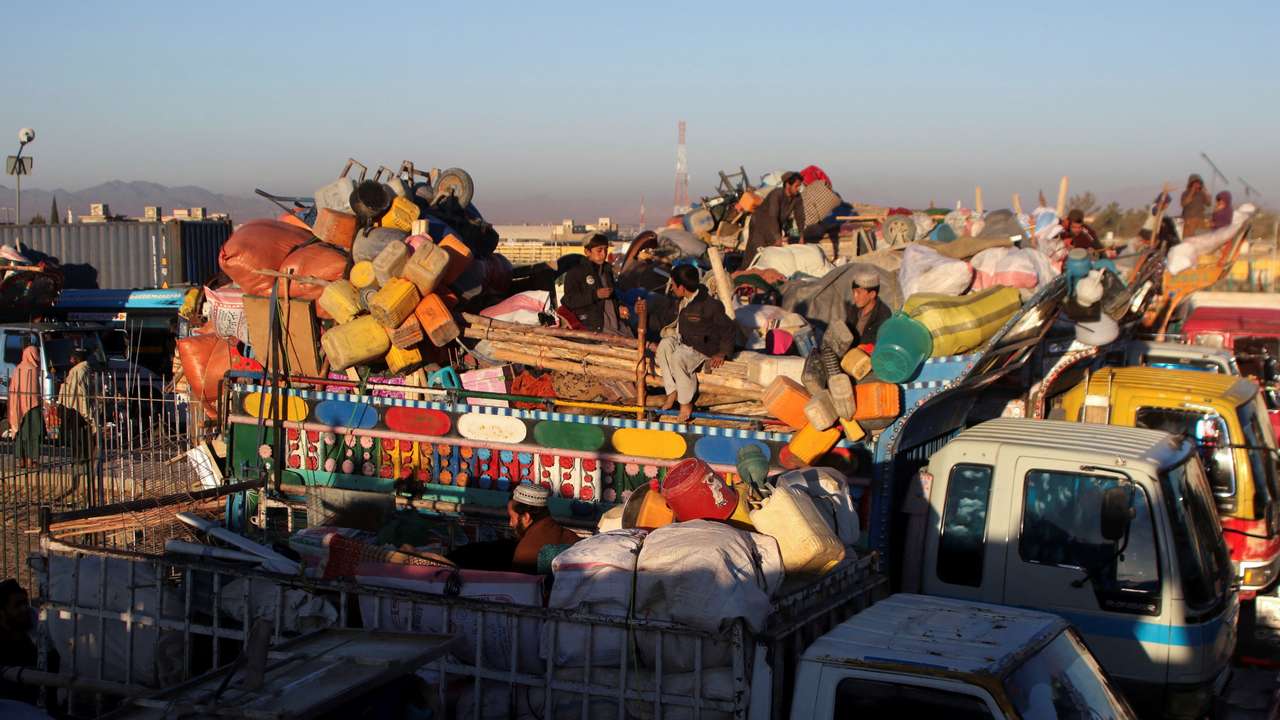 Afghan nationals in Pakistan head back to Afghanistan, at the Chaman Border Crossing