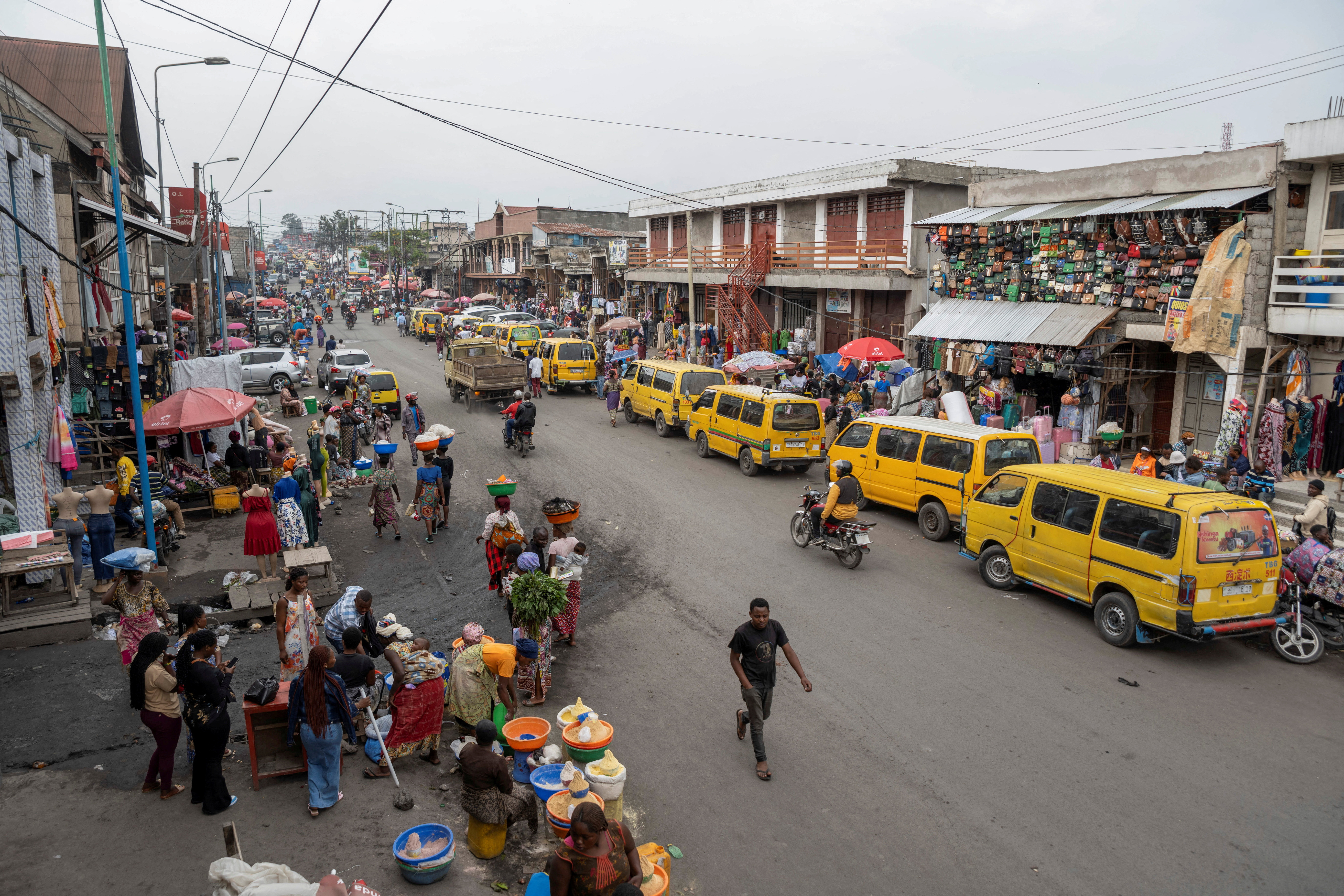 Thousands uprooted as Congo M23 rebels near Goma in major advance