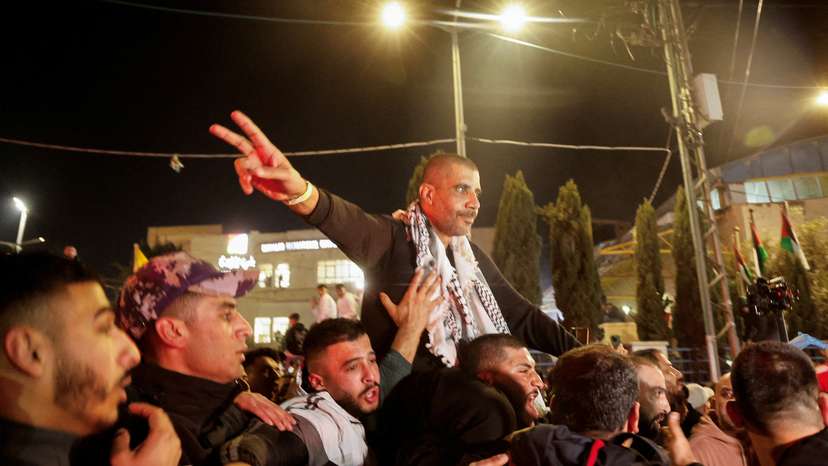 Hostages-prisoners swap deal between Hamas and Israel