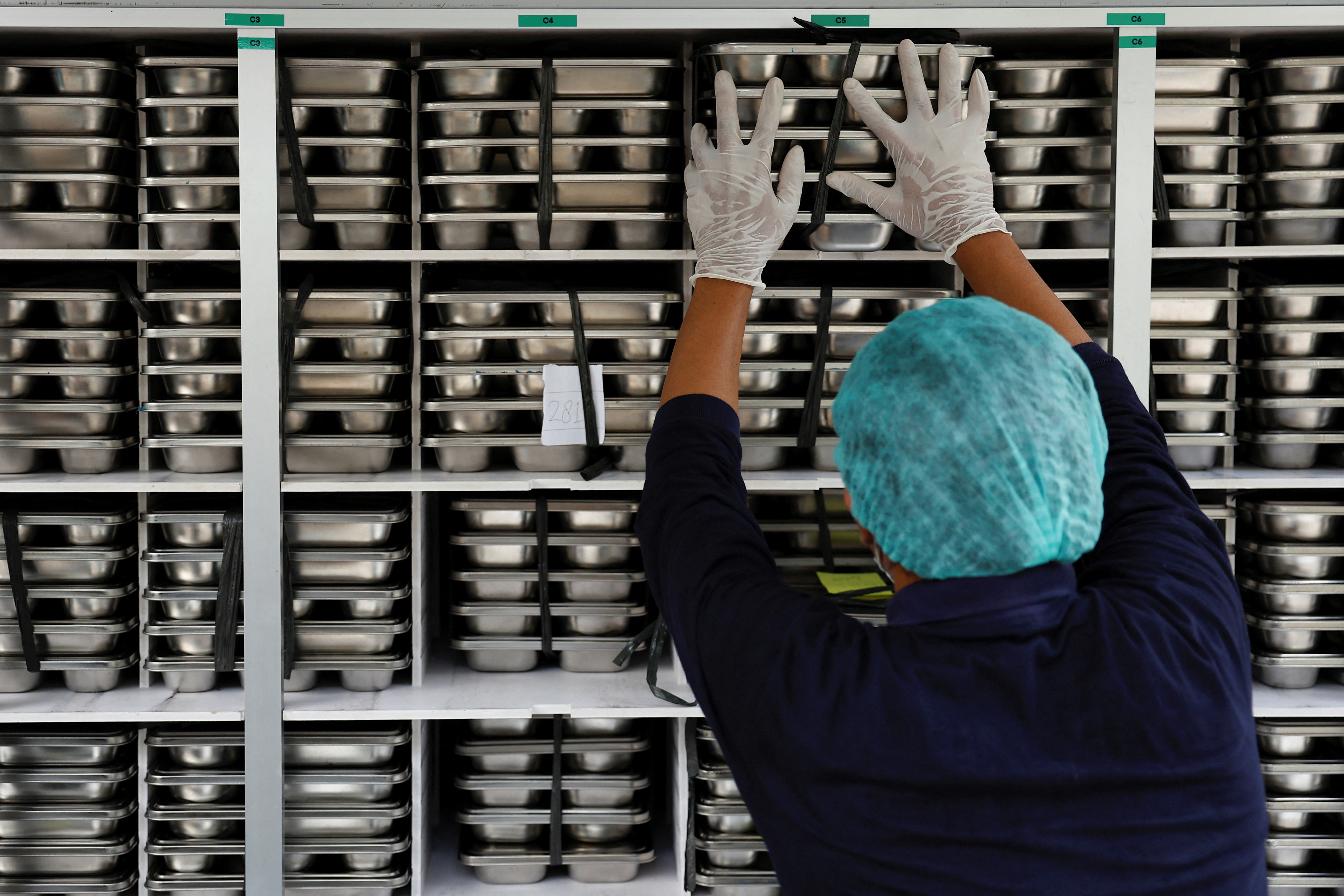 Indonesia launches free meals programme