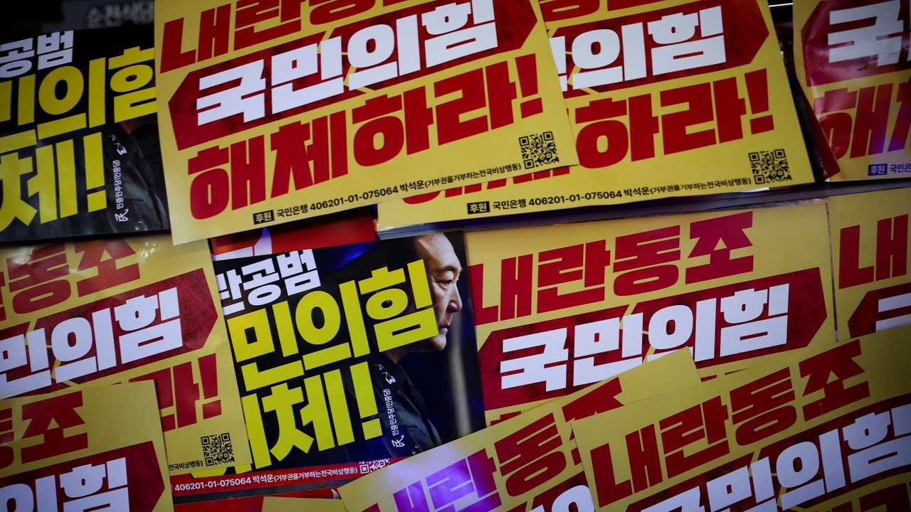 Protesters attend a rally calling for the impeachment of South Korean President Yoon Suk Yeol, in Seoul