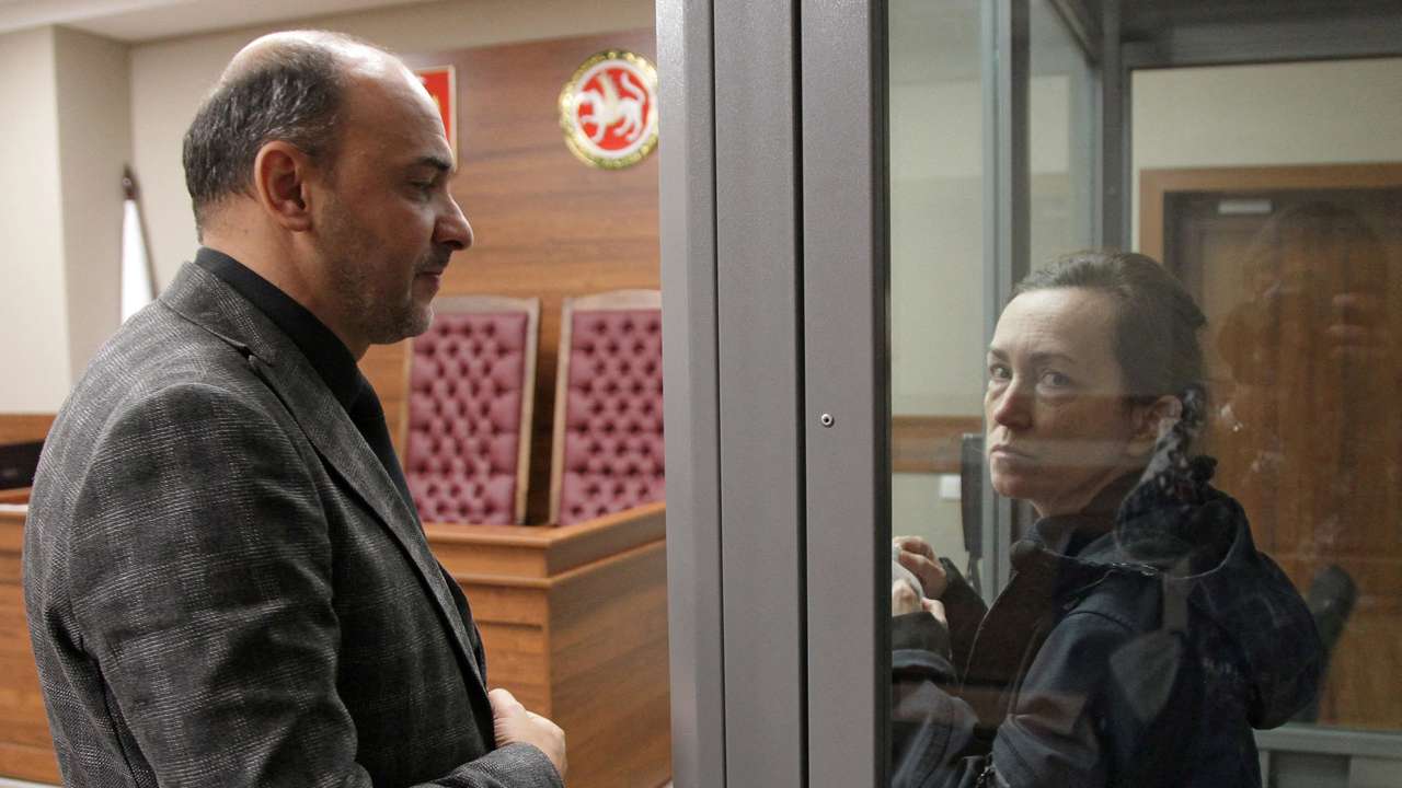 FILE PHOTO: RFE/RL journalist Alsu Kurmasheva attends a court hearing in Kazan
