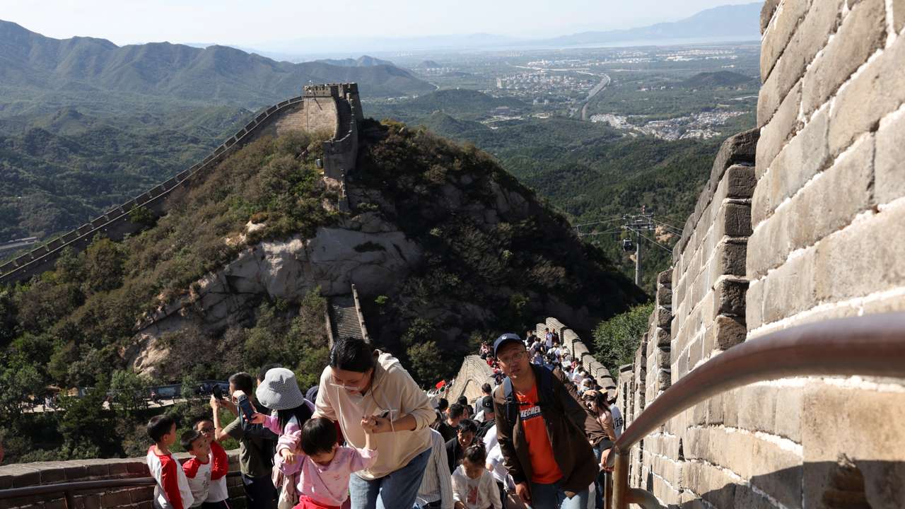 Tourists visit the Great Wall on National Day holiday in Beijing
