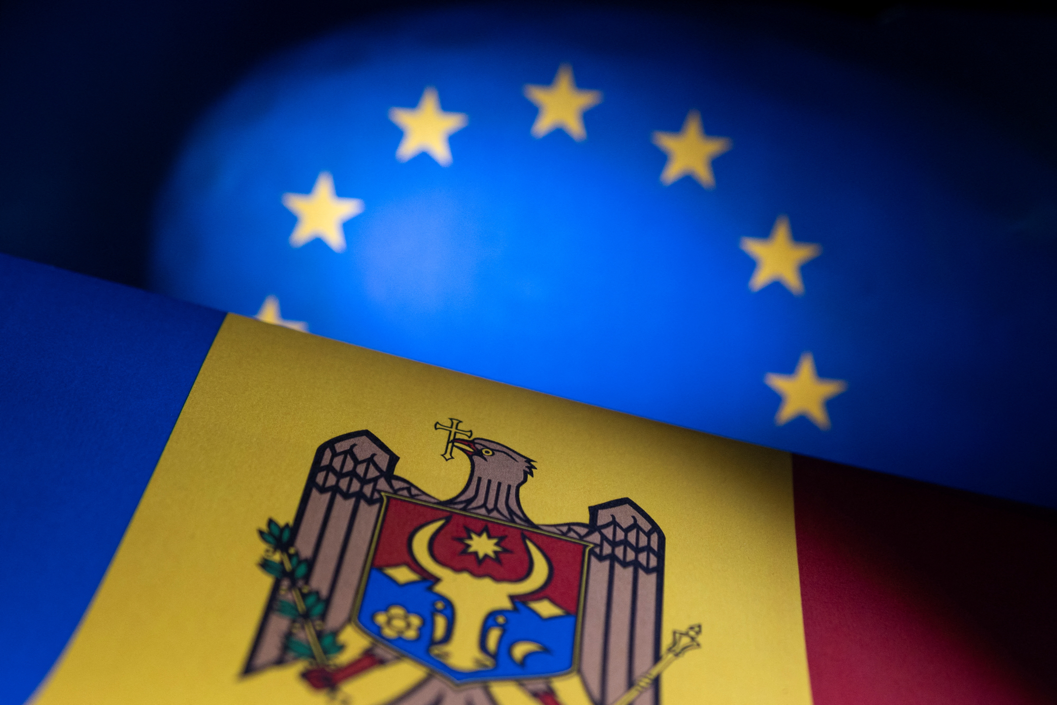 Illustration shows EU and Moldova flags